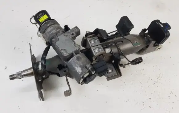 Toyota Avensis T250 Steering wheel axle