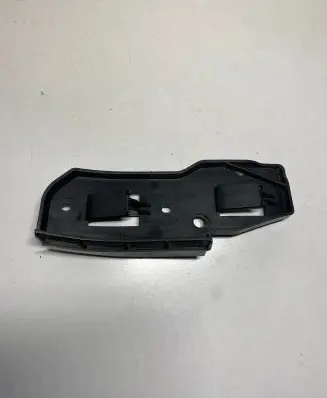 Volkswagen PASSAT B5.5 Front bumper mounting bracket 3B0807183E