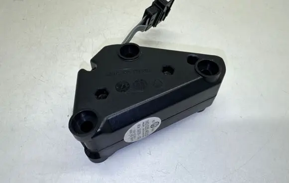 Volkswagen Golf V Sound amplifier 1K0035463D