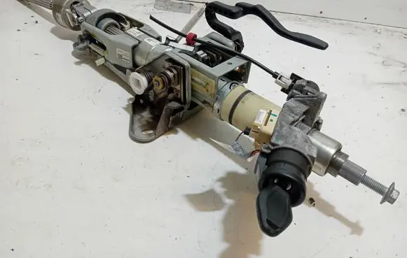 BMW 5 E60 E61 Steering wheel axle set 6765860