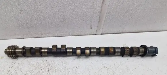 Volvo XC70 Camshaft 1001835