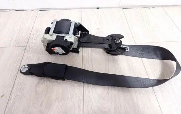 Hyundai Tucson IV NX4 Front seatbelt 615111000D 88810N7200