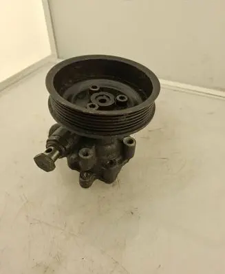 Volkswagen Golf IV Power steering pump 030145269A