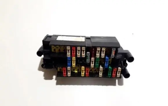 Peugeot 206 Fuse box set 9635518180 189028