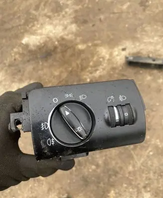 Audi A6 S6 C5 4B Light switch