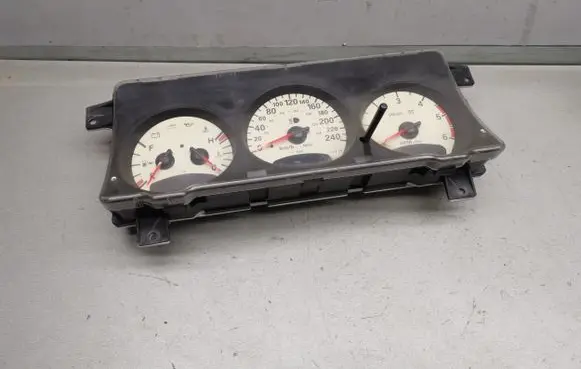 Chrysler PT Cruiser Speedometer (instrument cluster) 04671815AK