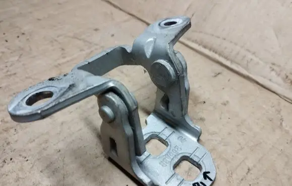 Dodge Caliber Front door upper hinge
