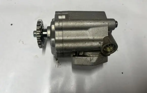 Ford Mustang VI Oil pump F2GE6600AA
