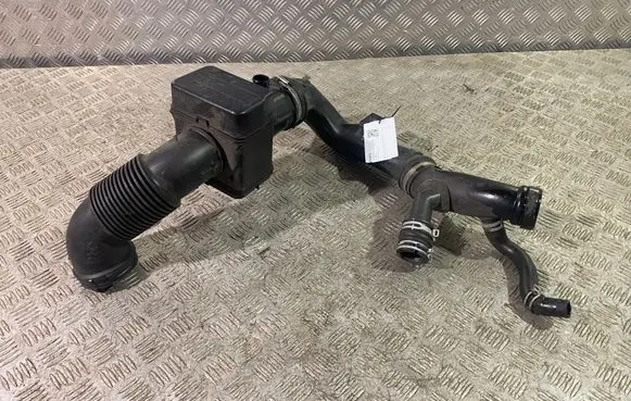 Land Rover Discovery 5 Air intake duct part FPLA9C619AD