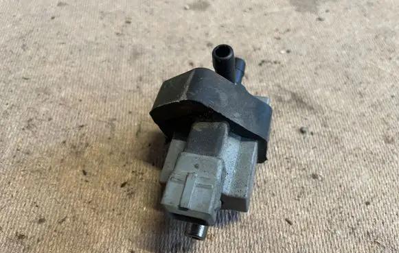 Audi TT Mk1 Turbo solenoid valve