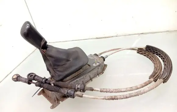 Skoda Fabia Mk1 (6Y) Gear shifter/selector 6Q0711061
