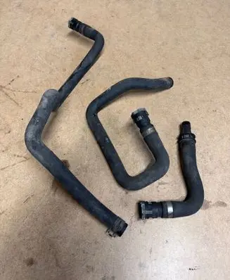 Volvo S40 Engine coolant pipe/hose 3M5H18C553