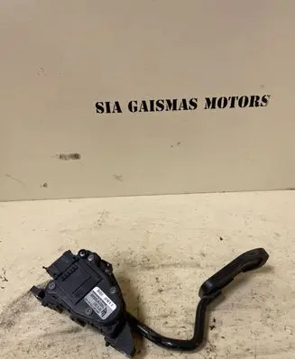Volkswagen Sharan Accelerator throttle pedal 7M3721603E