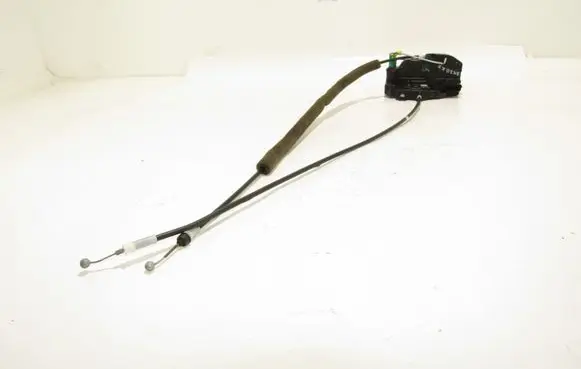 Nissan Pathfinder R51 Front door lock