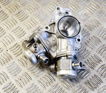 Mercedes-Benz S C217 Fuel injection high pressure pump A2780701101 A2780700330