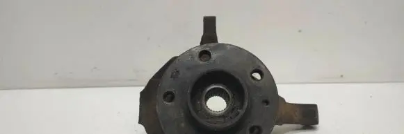 Opel Vivaro Front wheel hub