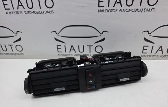 BMW 4 F36 Gran coupe Dash center air vent grill 9347436 9710260 117677150B