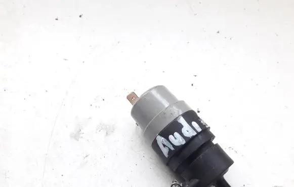Audi 100 S4 C4 Windscreen/windshield washer pump