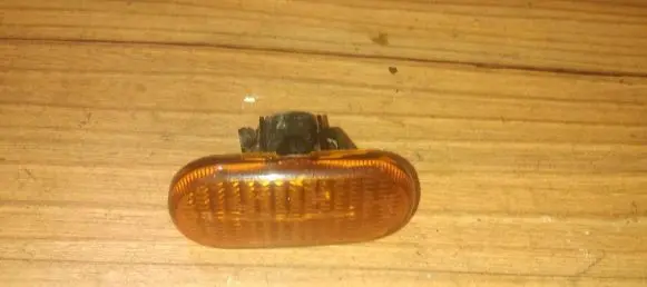 Renault Scenic I Front fender indicator light