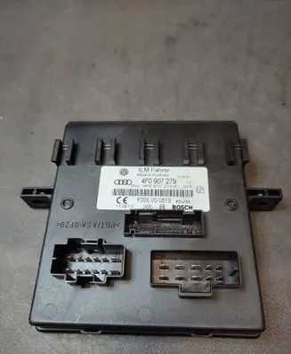 Audi Q7 4L Comfort/convenience module 4F0907279