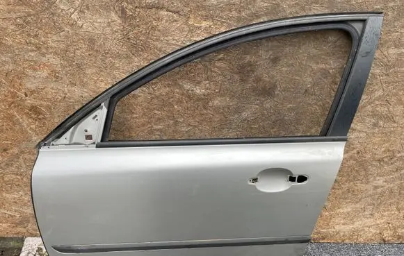 Volvo V50 Front door