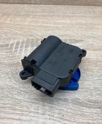 Audi A4 S4 B6 8E 8H Air flap motor/actuator 8E1820511F 0132801322