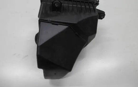 Hyundai H-1, Starex, Satellite Air filter box 281004H000OE