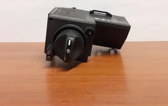 Mercedes-Benz E W210 Light switch 6132 2105451104
