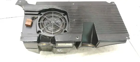 Alfa Romeo GT Subwoofer speaker 606833180 470081 A17C5