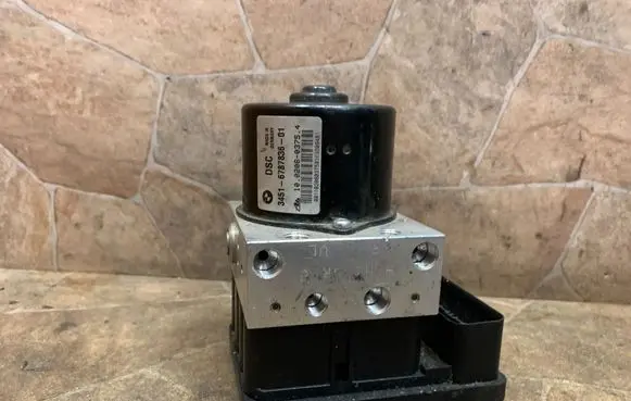 BMW 3 E90 E91 ABS Pump 6787837