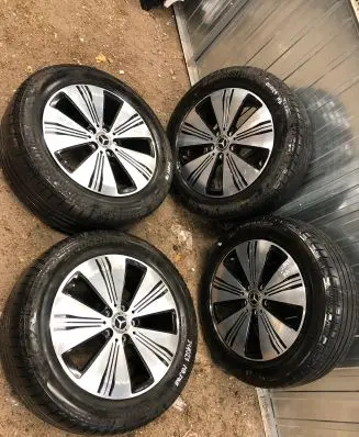 Mercedes-Benz EQA R18 alloy rim 