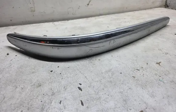 Mercedes-Benz E W211 Front bumper splitter molding A2118850026