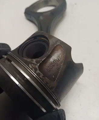 Mercedes-Benz ML W164 Piston with connecting rod 8370B