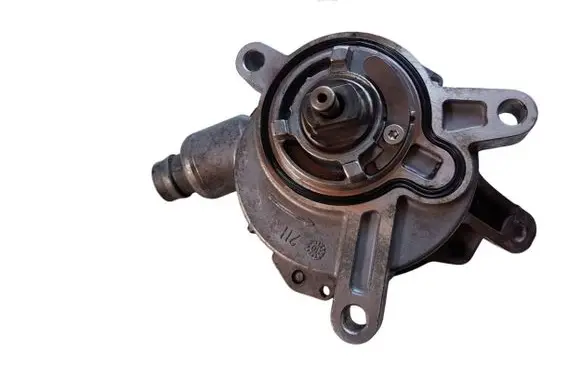 Volvo V70 Vacuum pump 08658230