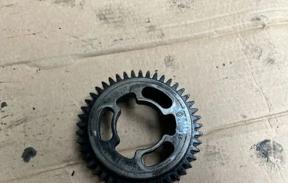 Opel Vivaro Camshaft pulley/ VANOS M130257408R