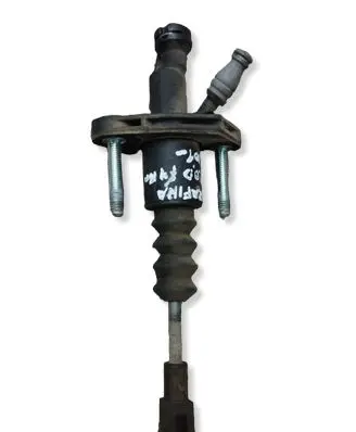 Opel Zafira B Clutch master cylinder 90581565