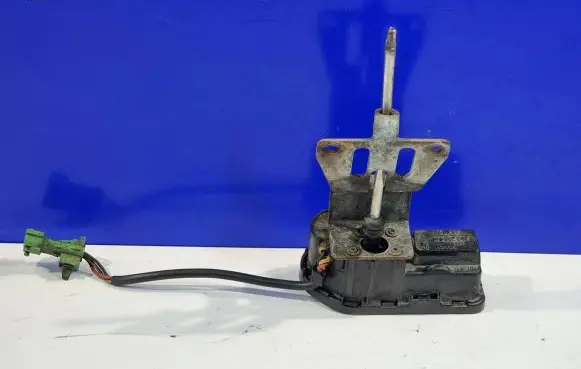 Saab 9-5 Headlight wiper arm set 4560702