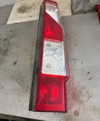 Renault Master III Rear/tail lights