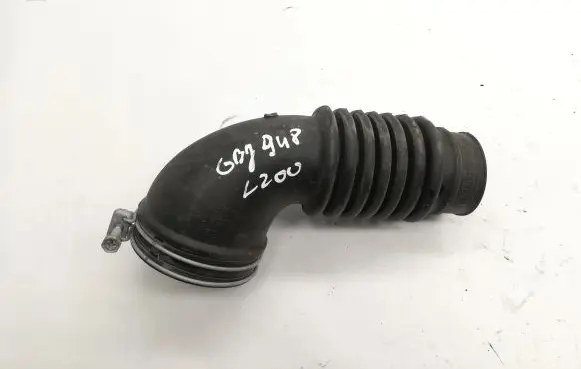 Mitsubishi L200 Air intake duct part