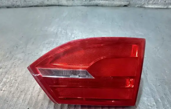 Volkswagen Jetta VI Rear/tail lights