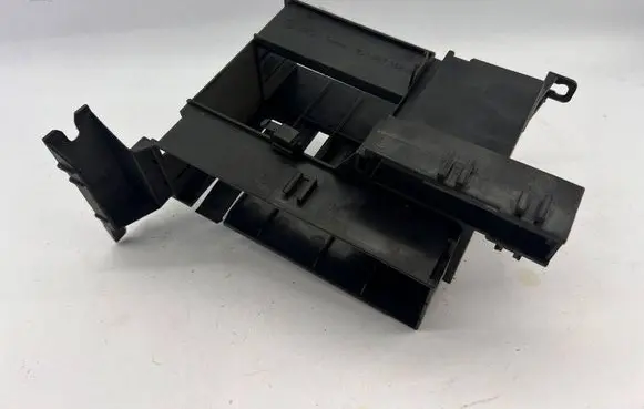 Audi TT TTS Mk2 Sound amplifier holder/bracket 8J0907368B