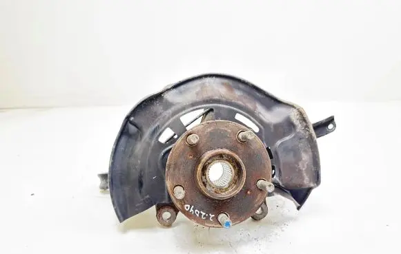Toyota Auris 150 Front wheel hub spindle knuckle
