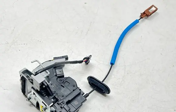 KIA Niro Front door lock 81320-AT120 03977SG2064 2100881320