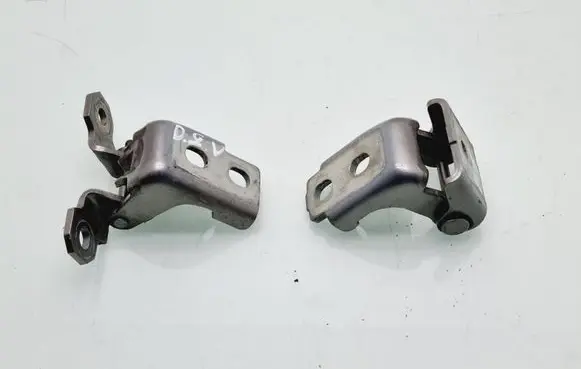 Rear door hinge set