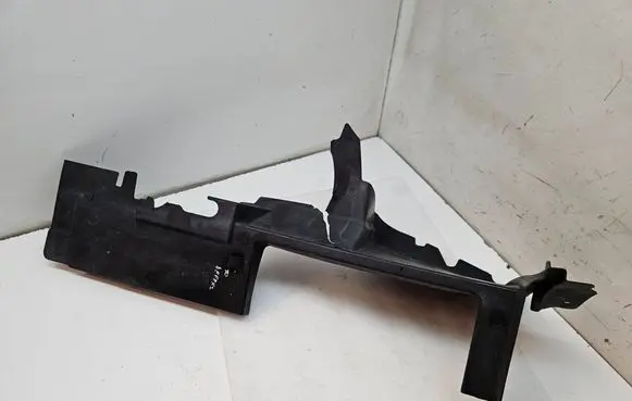 Jeep Grand Cherokee Intercooler air guide/duct channel T88844A