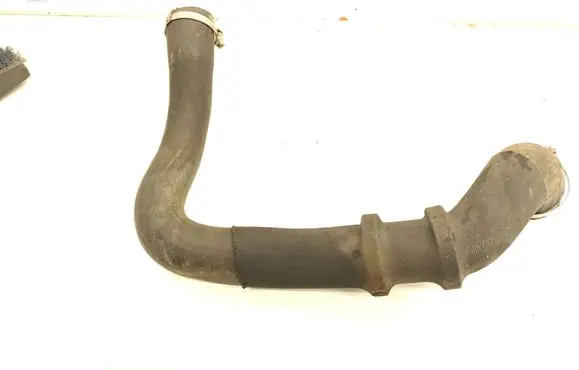 Intercooler hose/pipe