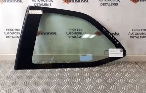 Toyota Auris 150 Rear side window 7564202020