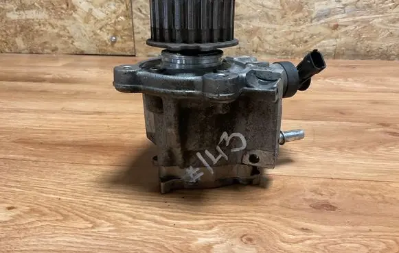Peugeot Partner Fuel injection high pressure pump 9688499680 0445010516