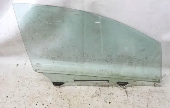 Toyota Auris 150 Sliding door window/glass 43R007951PP9