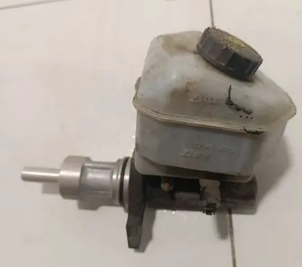 Mercedes-Benz Sprinter W906 Master brake cylinder A0024314902 204051044